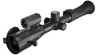 Outdoor optiekproducten van KijkerOnline, waaronder krachtige voorzetkijkers en richtkijkers, ideaal voor jacht en lange-afstandsschoten