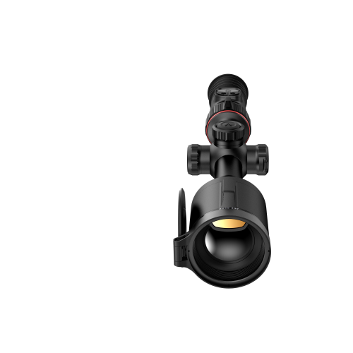 De Nocpix ACE S60R richtkijker, met een zwart ontwerp met een rood accent, wordt van voren getoond. De prominent zichtbare lens wordt vergezeld door instelknoppen aan de zijkanten en bovenkant tegen een effen witte achtergrond.