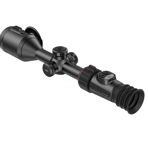 Afbeelding van de Nocpix ACE S60R, een zwarte tactische richtkijker met verstelknoppen en een rubberen oculair. Het heeft een strakke, matte afwerking met gedetailleerde designelementen voor nauwkeurige aanpassingen.