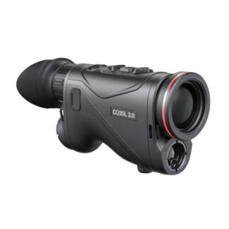 Outdoor optiekproducten van KijkerOnline, waaronder krachtige voorzetkijkers en richtkijkers, ideaal voor jacht en lange-afstandsschoten